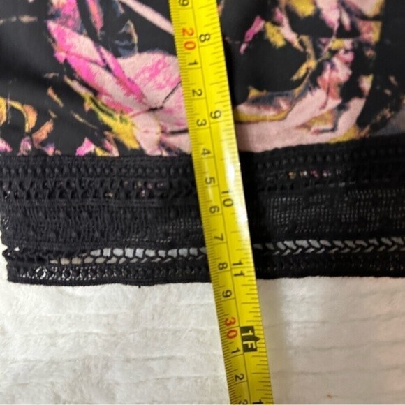 Anthropologie ASTR Floral Print‎ Women’s Crop Cami Lace Trim Back Zipper - Picture 6 of 12